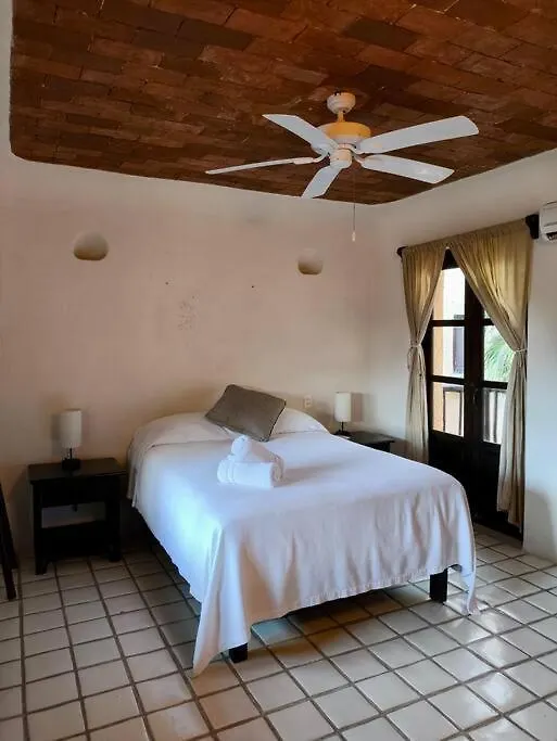 Best Location Playacar Steps From The Beach 신데 델 카르멘 0*,  멕시코